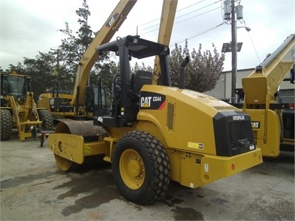 Compactadora Vibratoria Caterpillar CS44 usada Ref.: 1462235413256604 No. 2