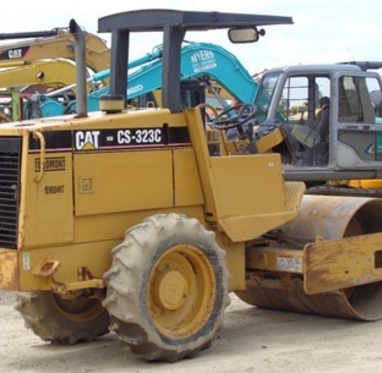 Compactadora Vibratoria Caterpillar CS-323 C importada de segunda Ref.: 1462311148533911 No. 3