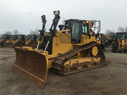 Dozers/tracks Caterpillar D6T