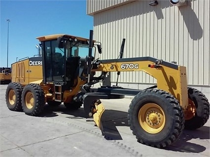 Motor Graders Deere 670G