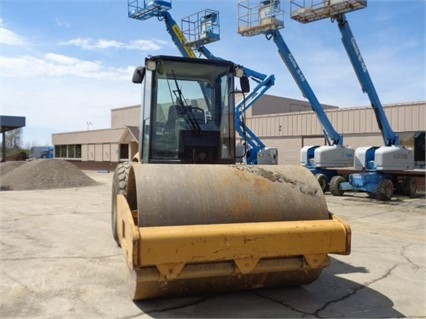 Compactadora Vibratoria Caterpillar CS-563E de medio uso en venta Ref.: 1463177914266471 No. 2