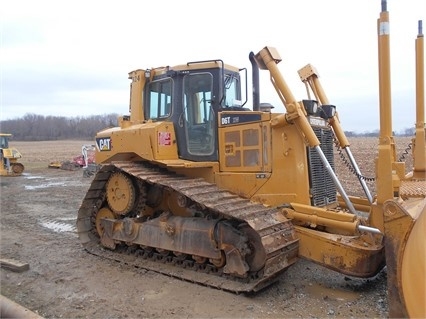 Dozers/tracks Caterpillar D6T