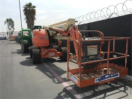 Plataformas Elevadoras Jlg 450AJ en buenas condiciones Ref.: 1464726305023870 No. 2