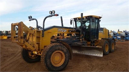 Motoconformadoras Deere 772GP