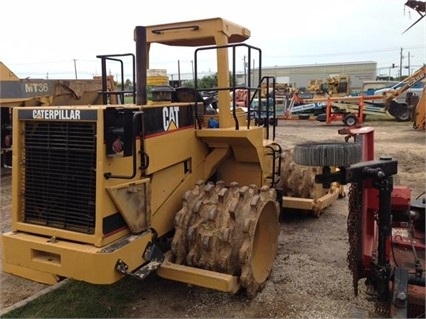 Compactadoras Suelos Y Rellenos Caterpillar 815B de segunda mano Ref.: 1466092804742559 No. 3