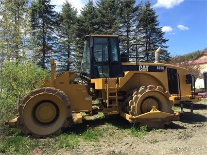 Compactadoras Suelos Y Rellenos Caterpillar 825G