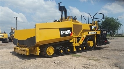 Pavers Caterpillar AP-1055B