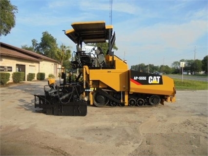 Pavers Caterpillar AP-555E