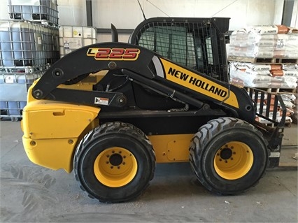 Minicargadores New Holland L225