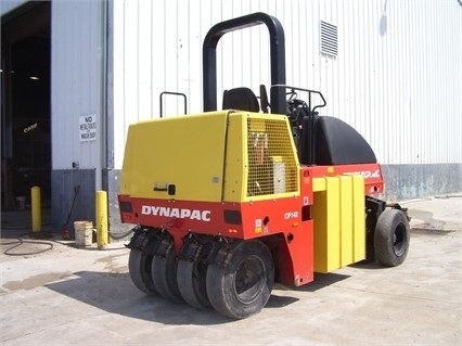 Compactadora Con Llantas Dynapac CP142 de bajo costo Ref.: 1469554303447725 No. 3