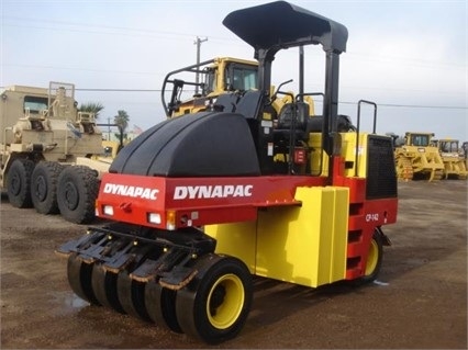 Compactadora Con Llantas Dynapac CP142 usada Ref.: 1469563363920631 No. 2