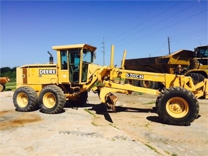 Motoconformadoras Deere 670CH