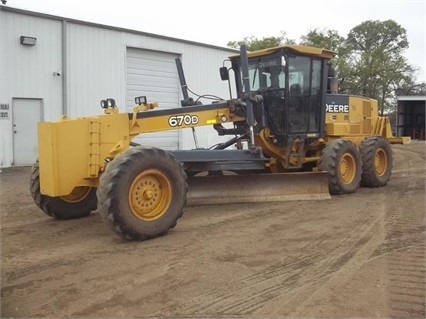 Motoconformadoras Deere 670D