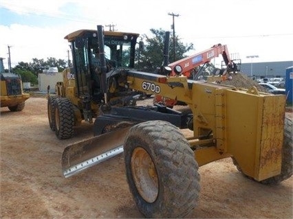 Motoconformadoras Deere 670D de medio uso en venta Ref.: 1470069869868820 No. 3