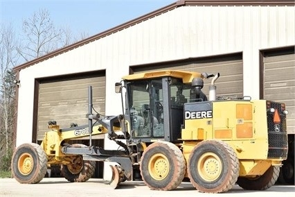 Motoconformadoras Deere 670D de medio uso en venta Ref.: 1470070155265313 No. 3