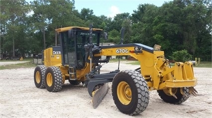 Motoconformadoras Deere 670G usada a buen precio Ref.: 1470072452810420 No. 2