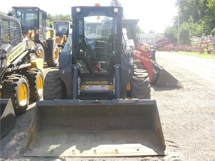 Minicargadores New Holland L225 en optimas condiciones Ref.: 1470768811859864 No. 3