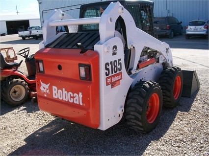 Minicargadores Bobcat S185 de medio uso en venta Ref.: 1472579378743688 No. 4