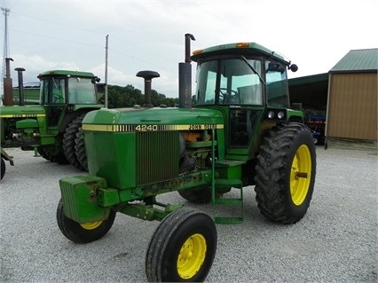 Agriculture Machines Deere 4240