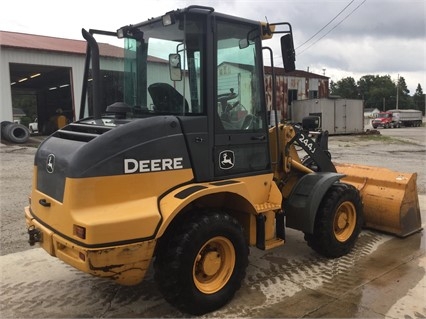 Cargadoras Sobre Ruedas Deere 244J