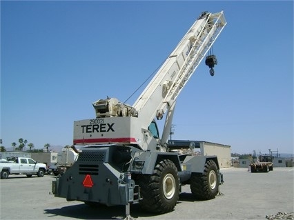 Gruas Terex RT665 seminueva en perfecto estado Ref.: 1473265645690742 No. 4