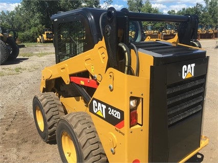 Minicargadores Caterpillar 242 usada de importacion Ref.: 1473704173867981 No. 4