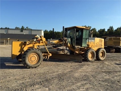 Motoconformadoras Deere 672D