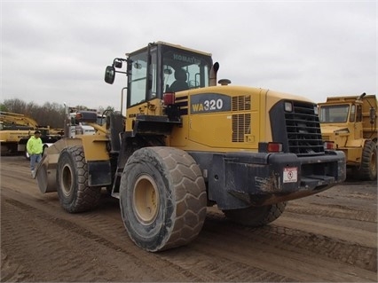 Cargadoras Sobre Ruedas Komatsu WA320 usada a buen precio Ref.: 1474560636089372 No. 2