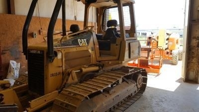 Dozers/tracks Caterpillar D5G