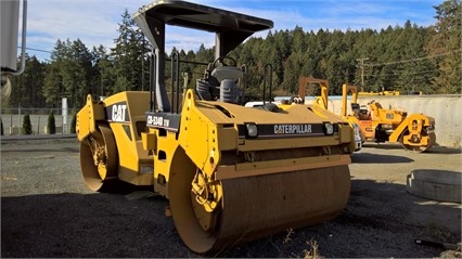 Compactadora Vibratoria Caterpillar CB-534D de medio uso en venta Ref.: 1475694795230425 No. 4