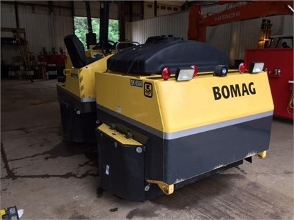 Compactadora Con Llantas Bomag BW11RH usada a buen precio Ref.: 1476715782115347 No. 2