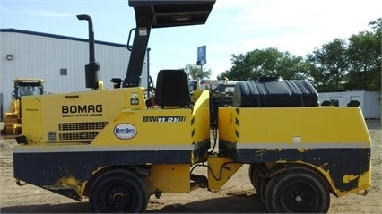 Compactors Tires Asphalt Bomag BW11RH