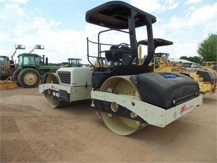 Compactadora Vibratoria Ingersoll-rand DD138HFA seminueva Ref.: 1476908724752088 No. 2