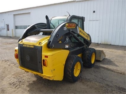 Minicargadores New Holland L223 en optimas condiciones Ref.: 1476921941558910 No. 4