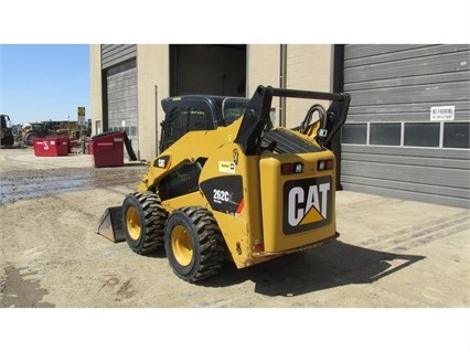 Minicargadores Caterpillar 262C de segunda mano a la venta Ref.: 1478026972469812 No. 4