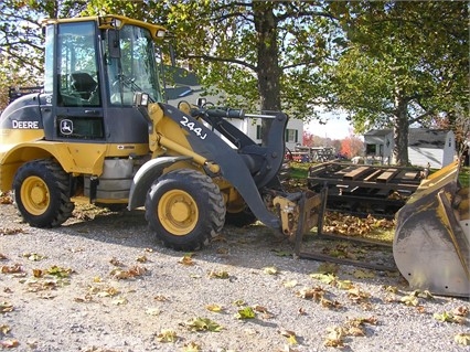 Cargadoras Sobre Ruedas Deere 244J