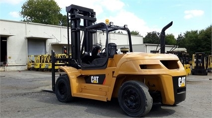 Montacargas Caterpillar P33000 seminueva en perfecto estado Ref.: 1479832224210734 No. 4