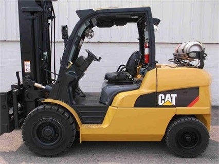 Montacargas Caterpillar P33000 de medio uso en venta Ref.: 1479833130227532 No. 2