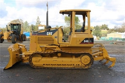 Tractores Sobre Orugas Caterpillar D4G de importacion a la venta Ref.: 1479935255284485 No. 2