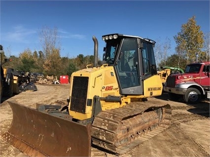 Dozers/tracks New Holland DC85