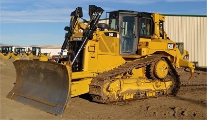 Dozers/tracks Caterpillar D6T