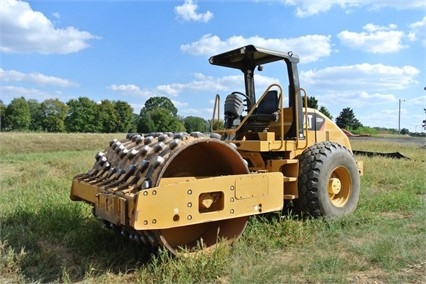 Compactadora Vibratoria Caterpillar CS54