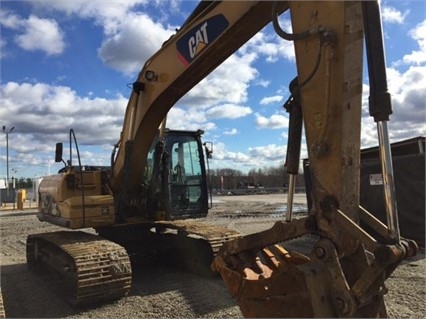 Excavadoras Hidraulicas Caterpillar 320DL seminueva en venta Ref.: 1481065274678763 No. 2