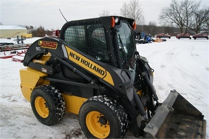 Minicargadores New Holland L225