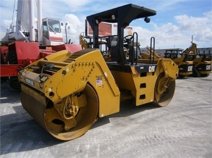 Compactadora Vibratoria Caterpillar CB54 en buenas condiciones Ref.: 1481662749521818 No. 2