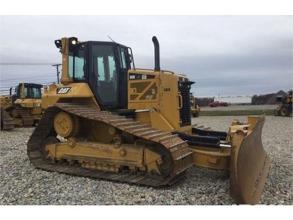 Tractores Sobre Orugas Caterpillar D6N usada a buen precio Ref.: 1482969899332322 No. 3