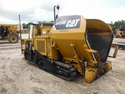 Pavimentadoras Caterpillar AP-255E