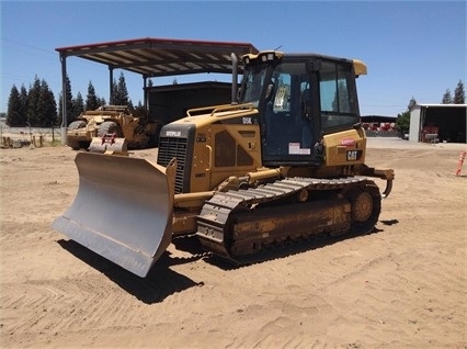 Dozers/tracks Caterpillar D5K