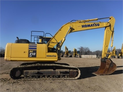 Excavadoras Hidraulicas Komatsu PC210 L seminueva en venta Ref.: 1488499457765597 No. 3