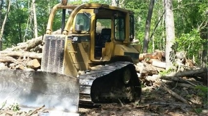 Dozers/tracks Caterpillar D5M